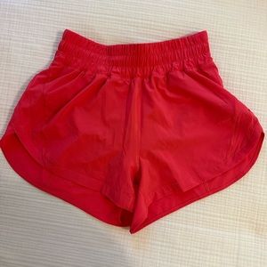 Lululemon Track That High-Rise Lined Short 3"- Size 6